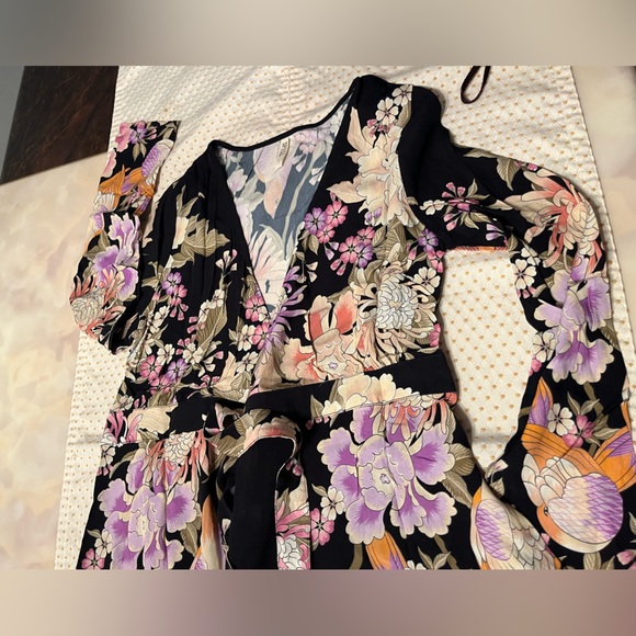 Spell and the Gypsy Blue skies short wrap dress - Picture 9 of 11